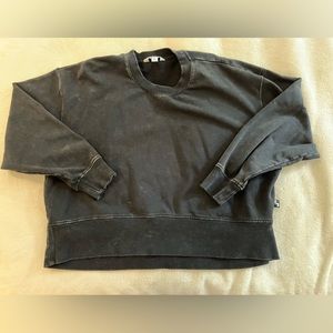 JoyLab faded grey cropped crewneck